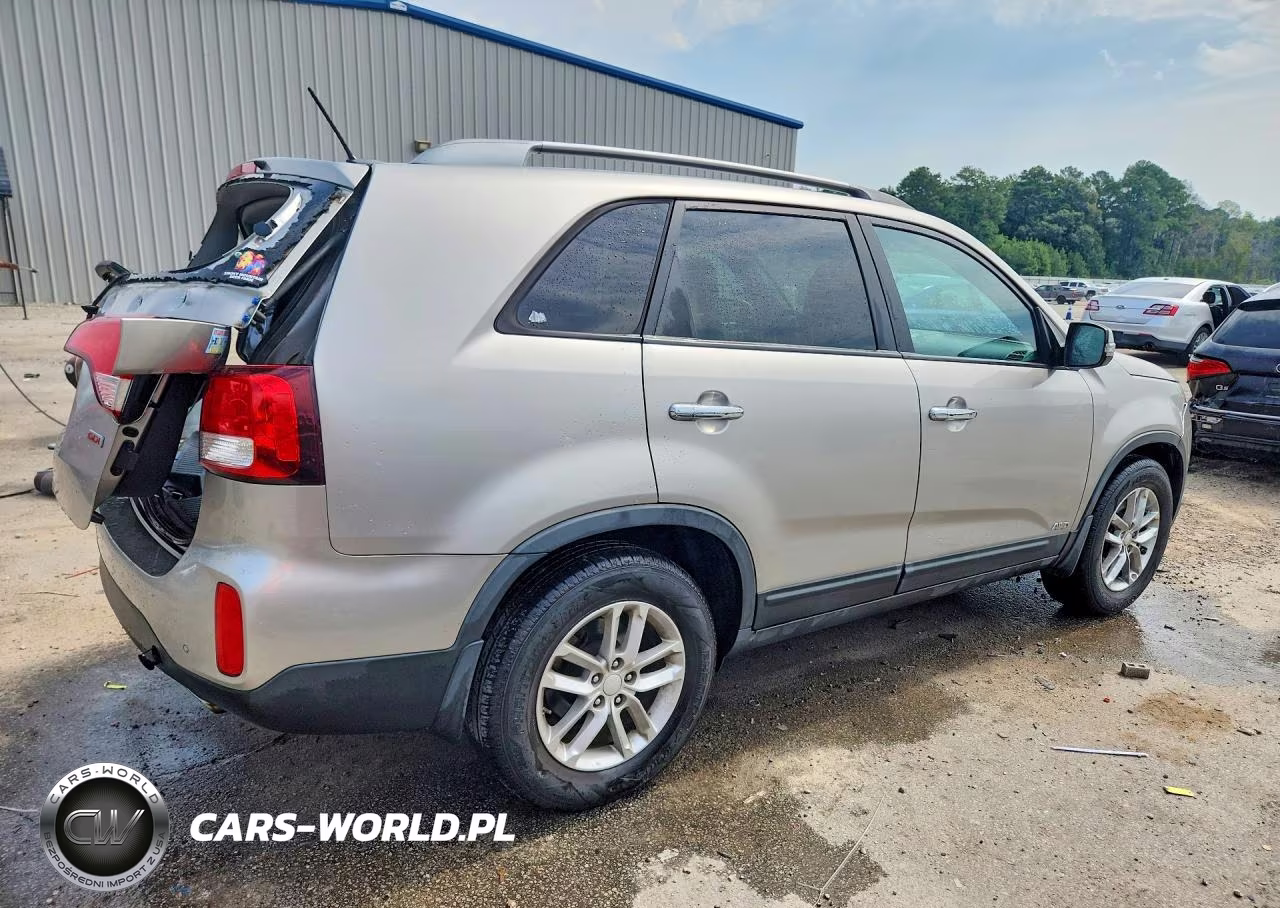 2015 Kia Sorento Lx VIN:5XYKTCA61FG628138 - 3