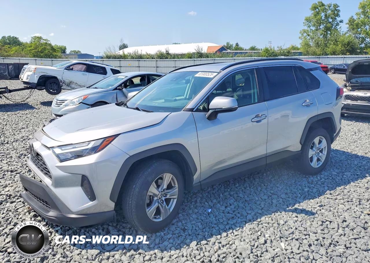 2022 Toyota Rav4 Xle – zdjęcie 1 z 13
