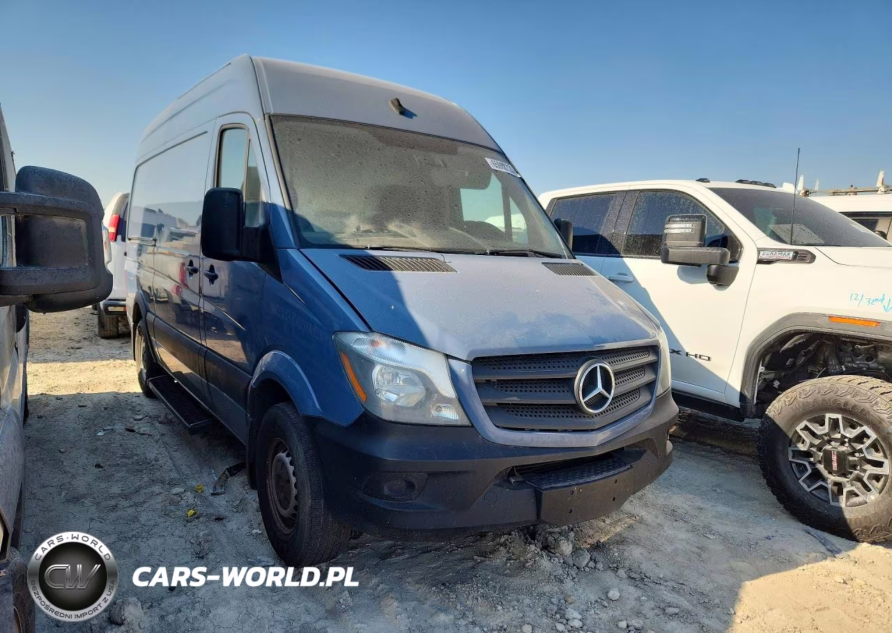 2018 Mercedes-Benz Sprinter 2500 VIN:WD3PE7CD0JP643510 - 4