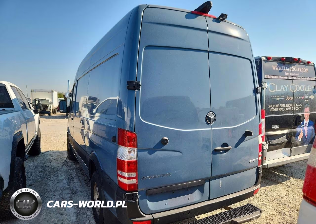 2018 Mercedes-Benz Sprinter 2500 VIN:WD3PE7CD0JP643510 - 6