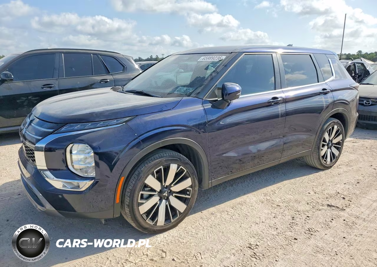 2025 Mitsubishi Outlander Se – zdjęcie 1 z 13