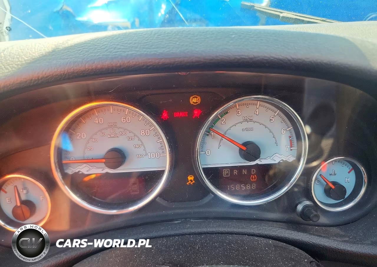 2014 Jeep Wrangler Unlimited Sahara VIN:1C4BJWEG5EL235093 - 9