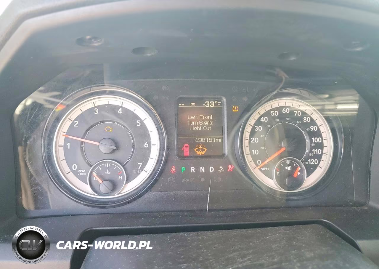 2021 Ram 1500 Classic Tradesman VIN:1C6RR7FT1MS566354 - 9