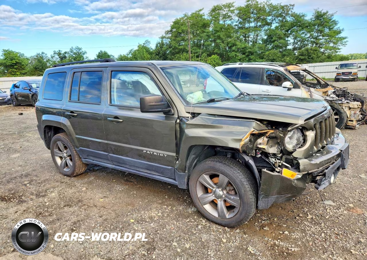 2015 Jeep Patriot Latitude VIN:1C4NJRFB6FD291797 - 4
