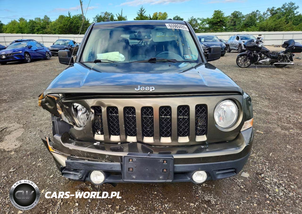2015 Jeep Patriot Latitude VIN:1C4NJRFB6FD291797 - 5