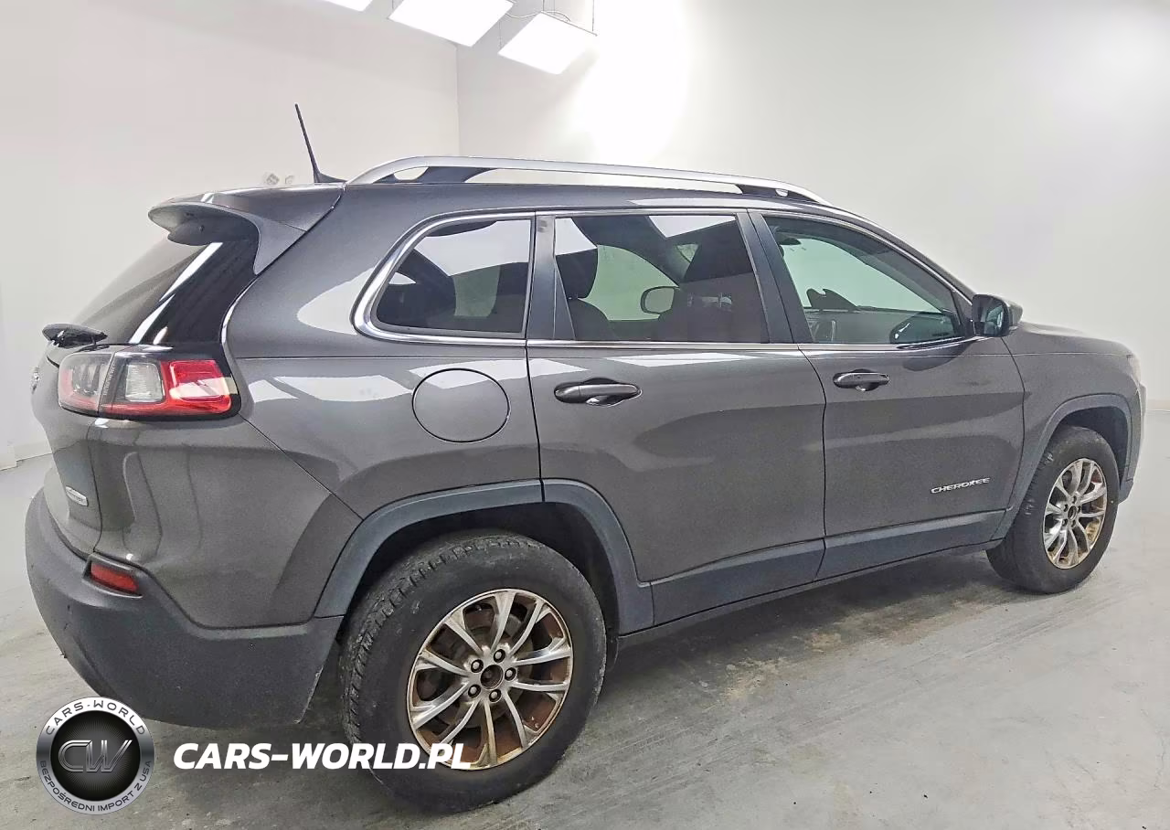 2019 Jeep Cherokee Latitude Plus VIN:1C4PJMLB0KD311763 - 3