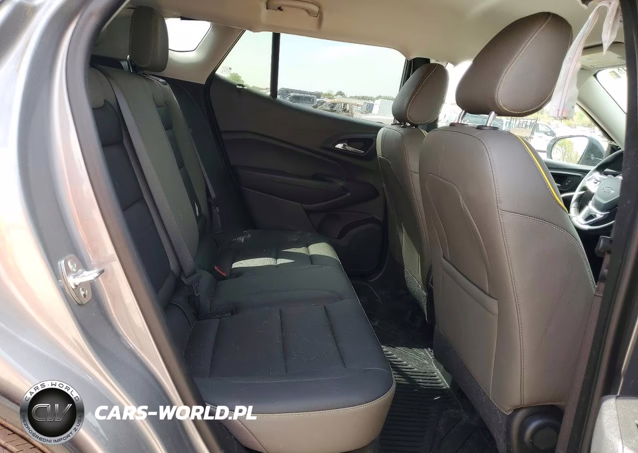 2025 Chevrolet Trax Activ VIN:KL77LKEP6SC310370 - 11