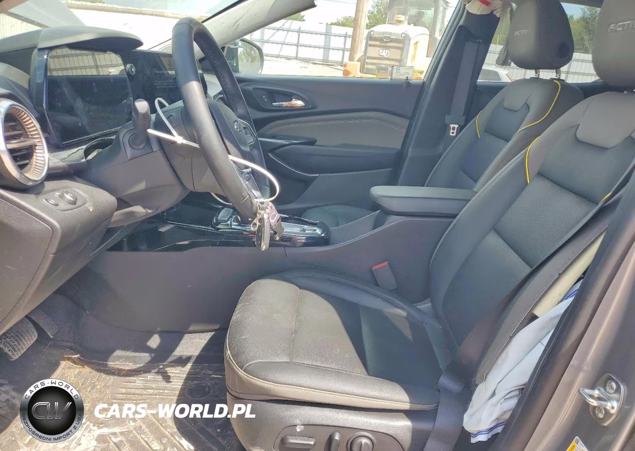 2025 Chevrolet Trax Activ VIN:KL77LKEP6SC310370 - 7
