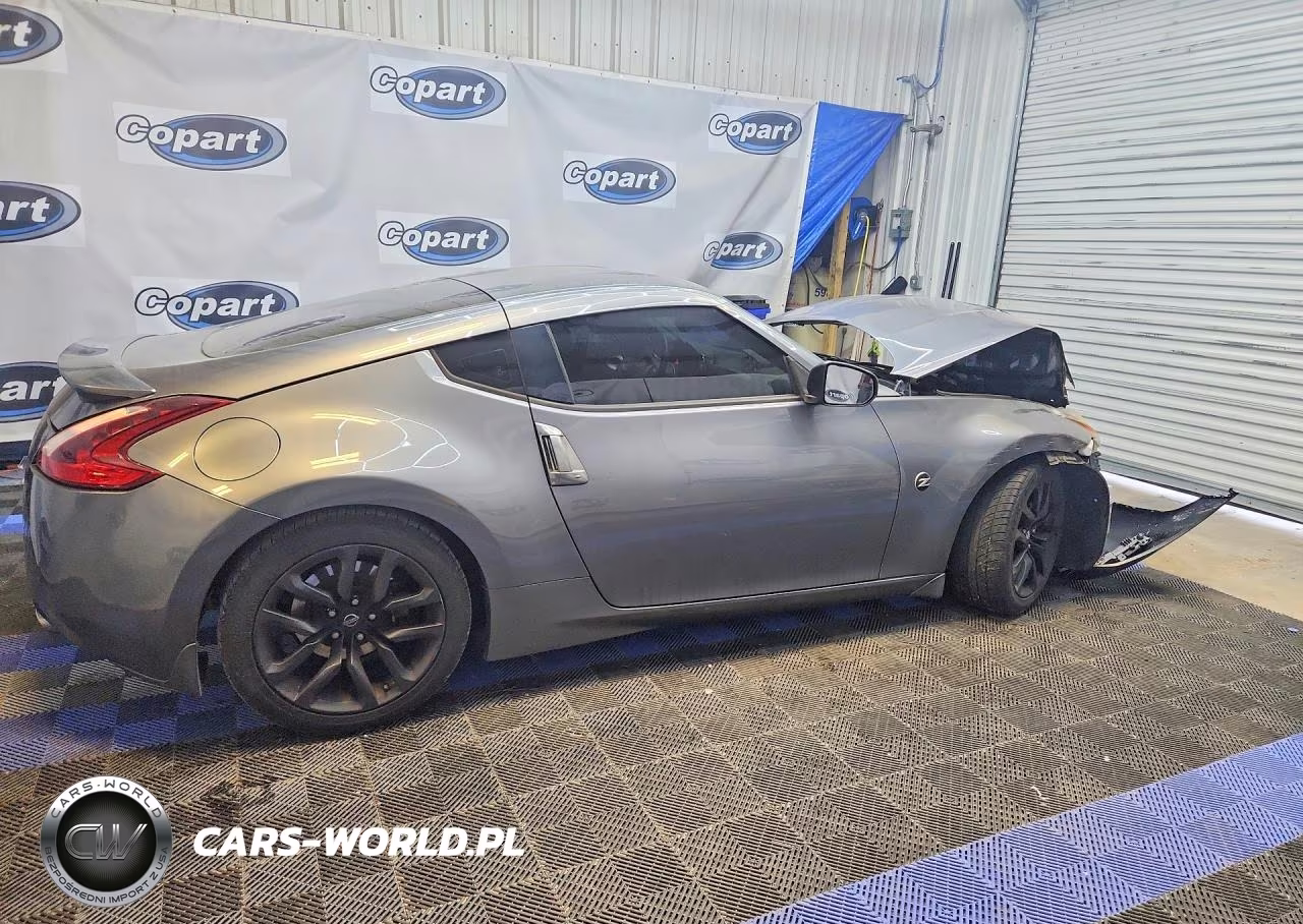 2020 Nissan 370Z Base VIN:JN1AZ4EH2LM823061 - 3