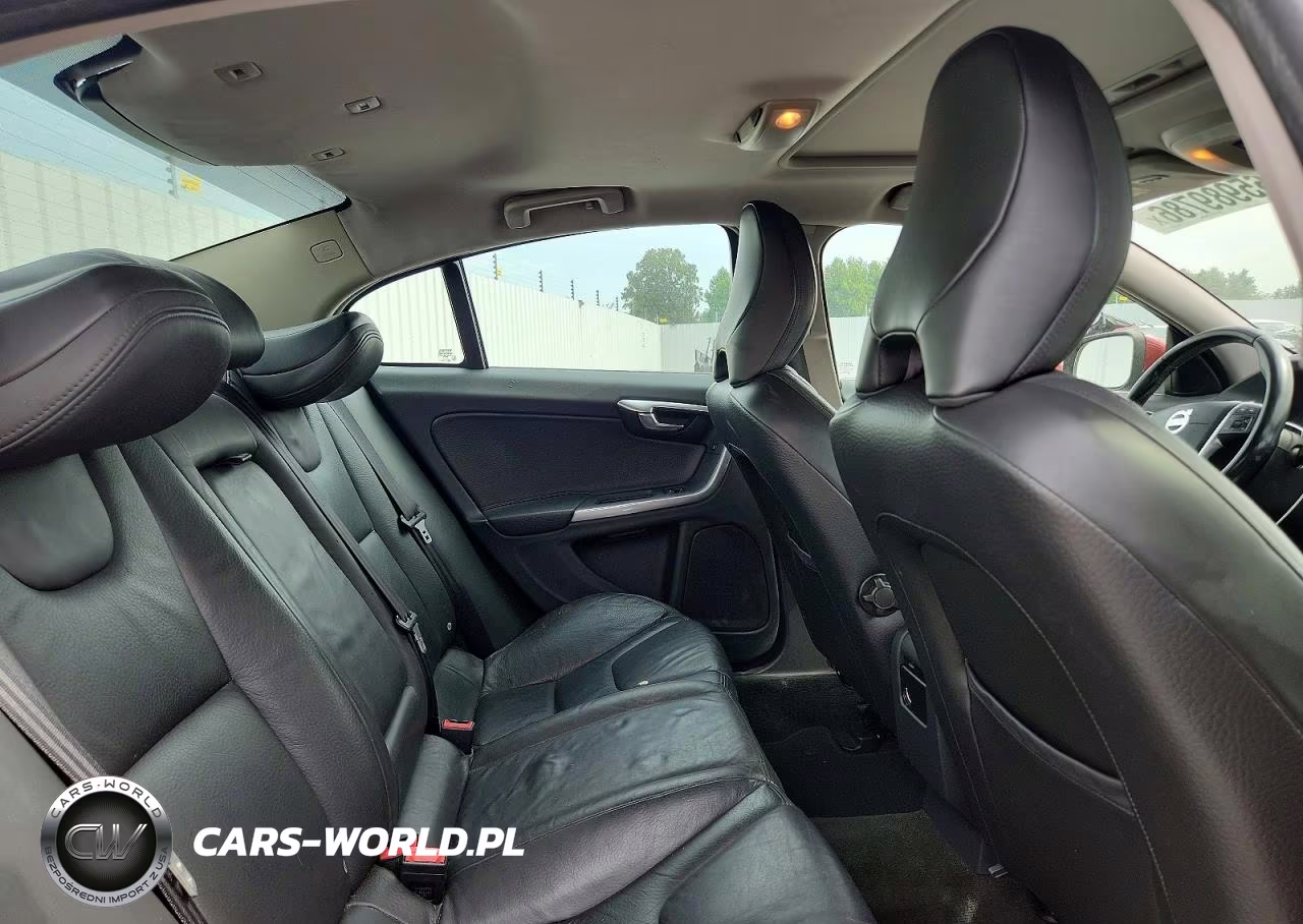 2012 Volvo S60 T5 VIN:YV1622FS1C2055388 - 10