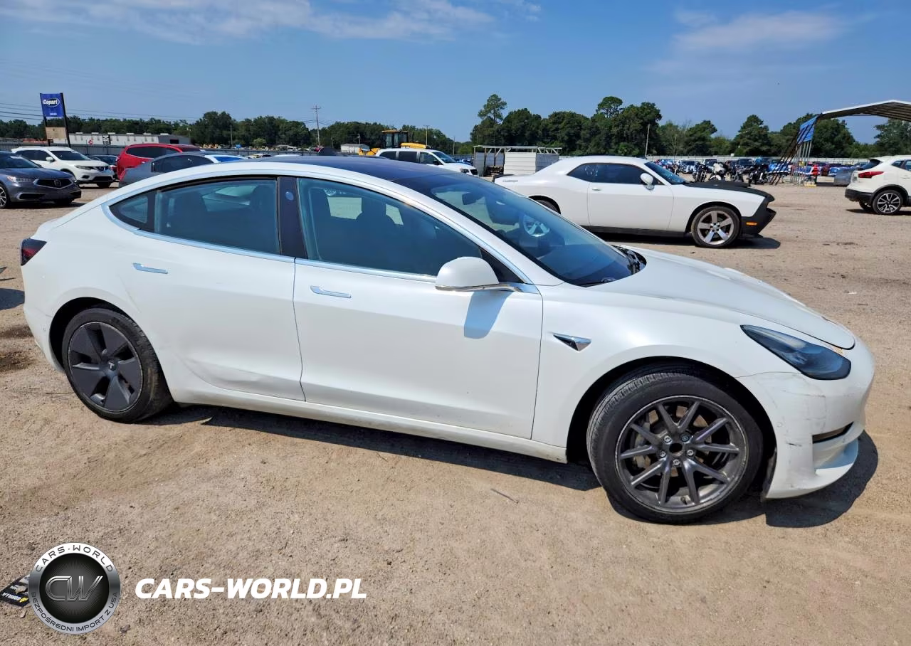 2018 Tesla Model 3 VIN:5YJ3E1EA0JF053984 - 4