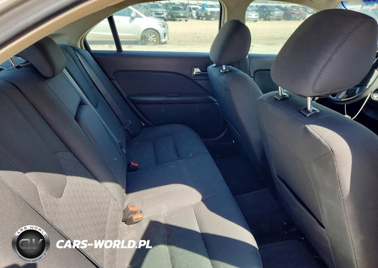 2012 Ford Fusion VIN:3FAHP0HA0CR124906 - 10