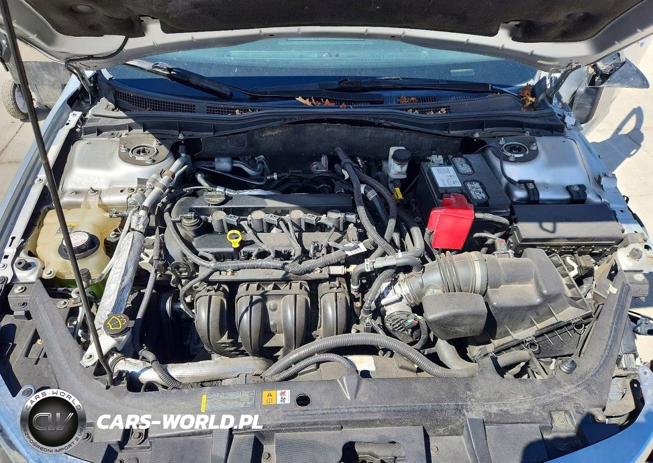 2012 Ford Fusion VIN:3FAHP0HA0CR124906 - 11