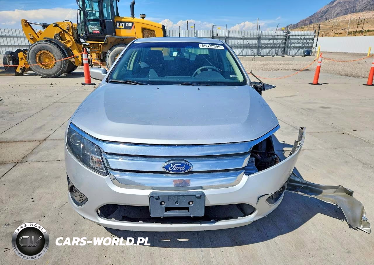 2012 Ford Fusion VIN:3FAHP0HA0CR124906 - 5