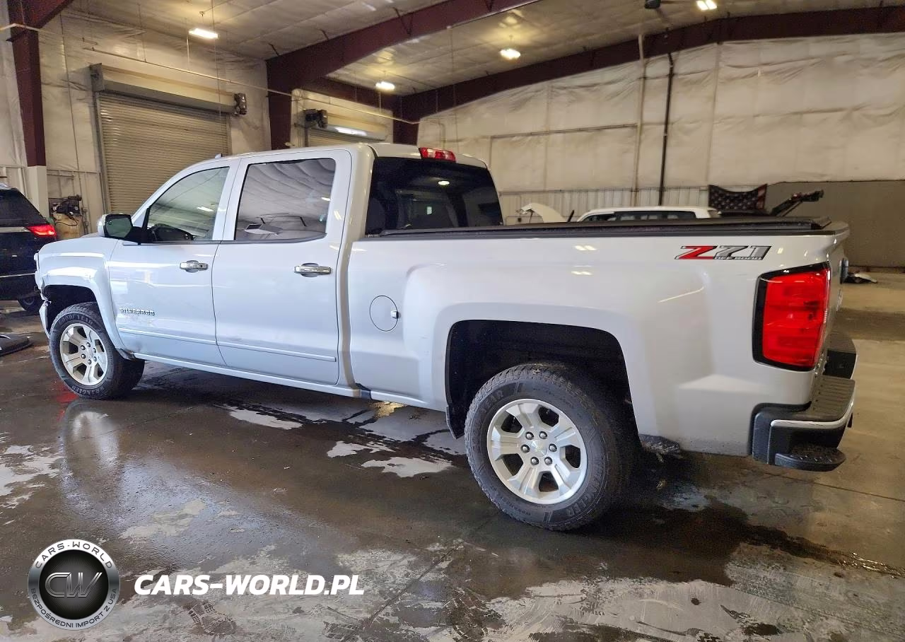 2018 Chevrolet Silverado K1500 Lt VIN:1GCUKREC0JF175186 - 2