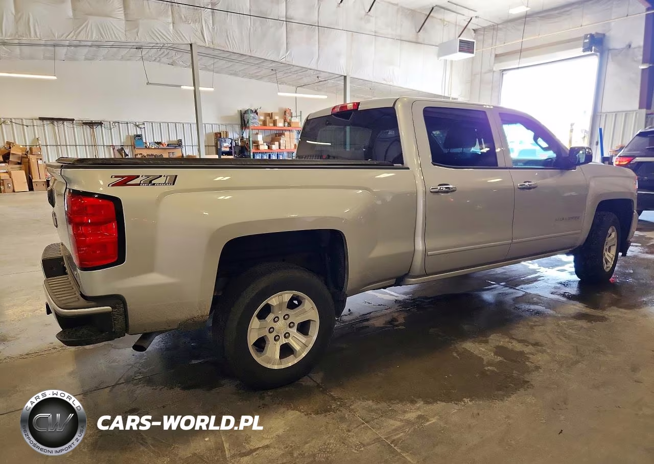 2018 Chevrolet Silverado K1500 Lt VIN:1GCUKREC0JF175186 - 3