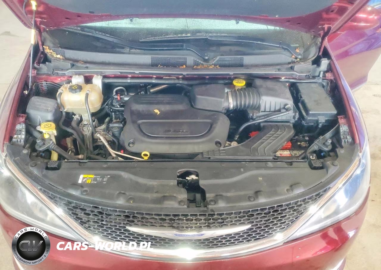 2020 Chrysler Pacifica Touring L VIN:2C4RC1BG0LR286022 - 12
