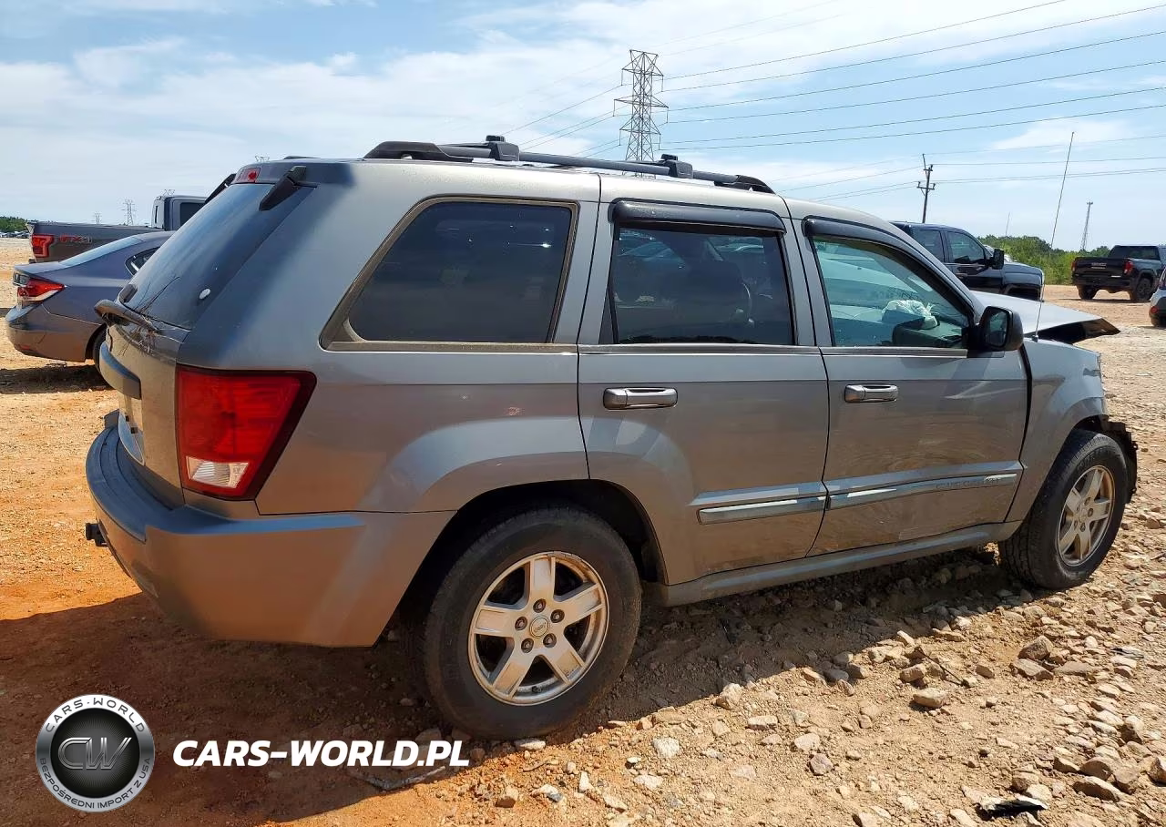 2007 Jeep Grand Cherokee Laredo VIN:1J8GR48K37C649231 - 3