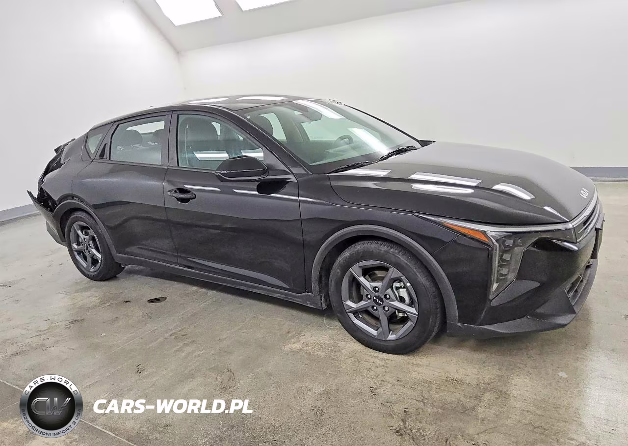 2025 Kia K4 Lxs VIN:3KPFT4DE2SE105406 - 4