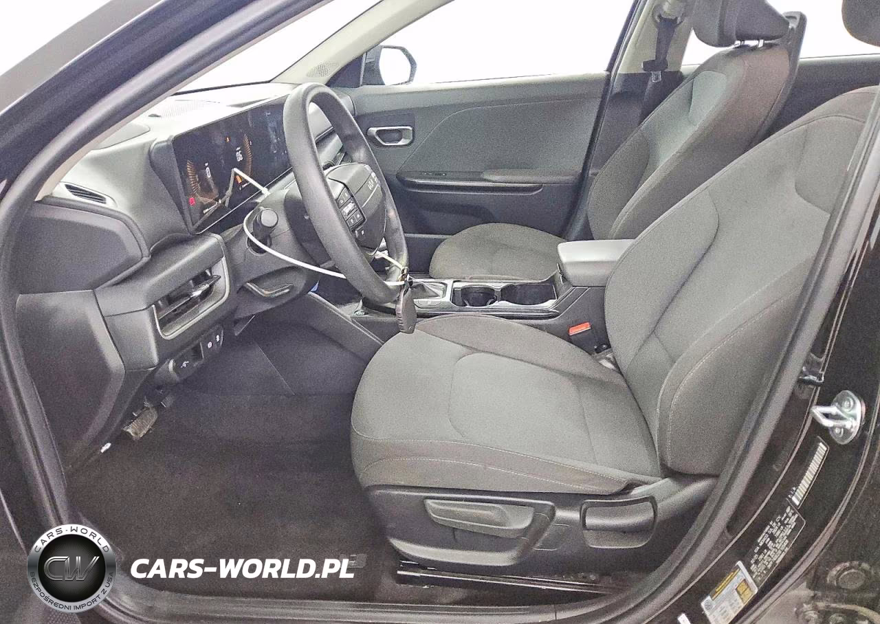 2025 Kia K4 Lxs VIN:3KPFT4DE2SE105406 - 7