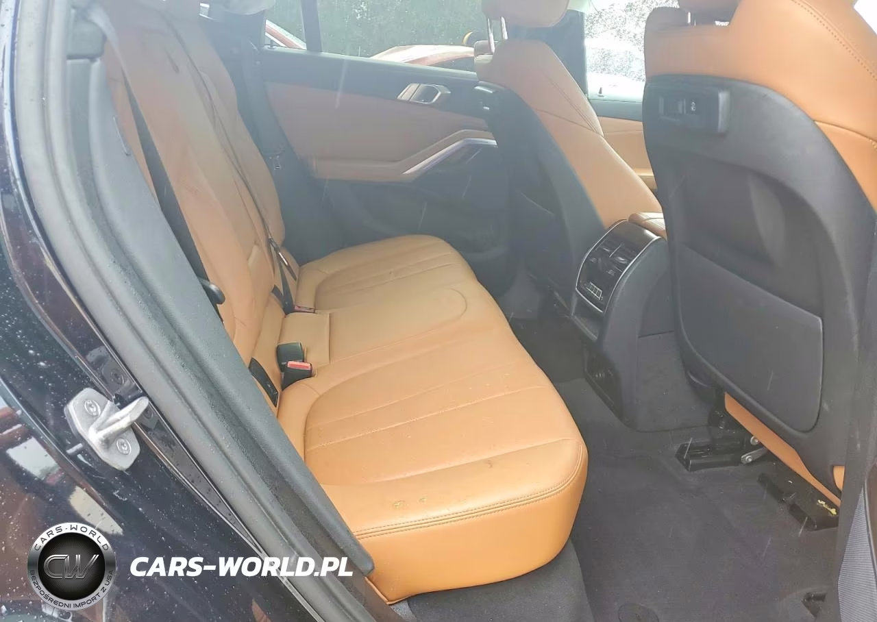 2022 BMW X6 xDrive40I VIN:5UXCY6C09N9M80206 - 11