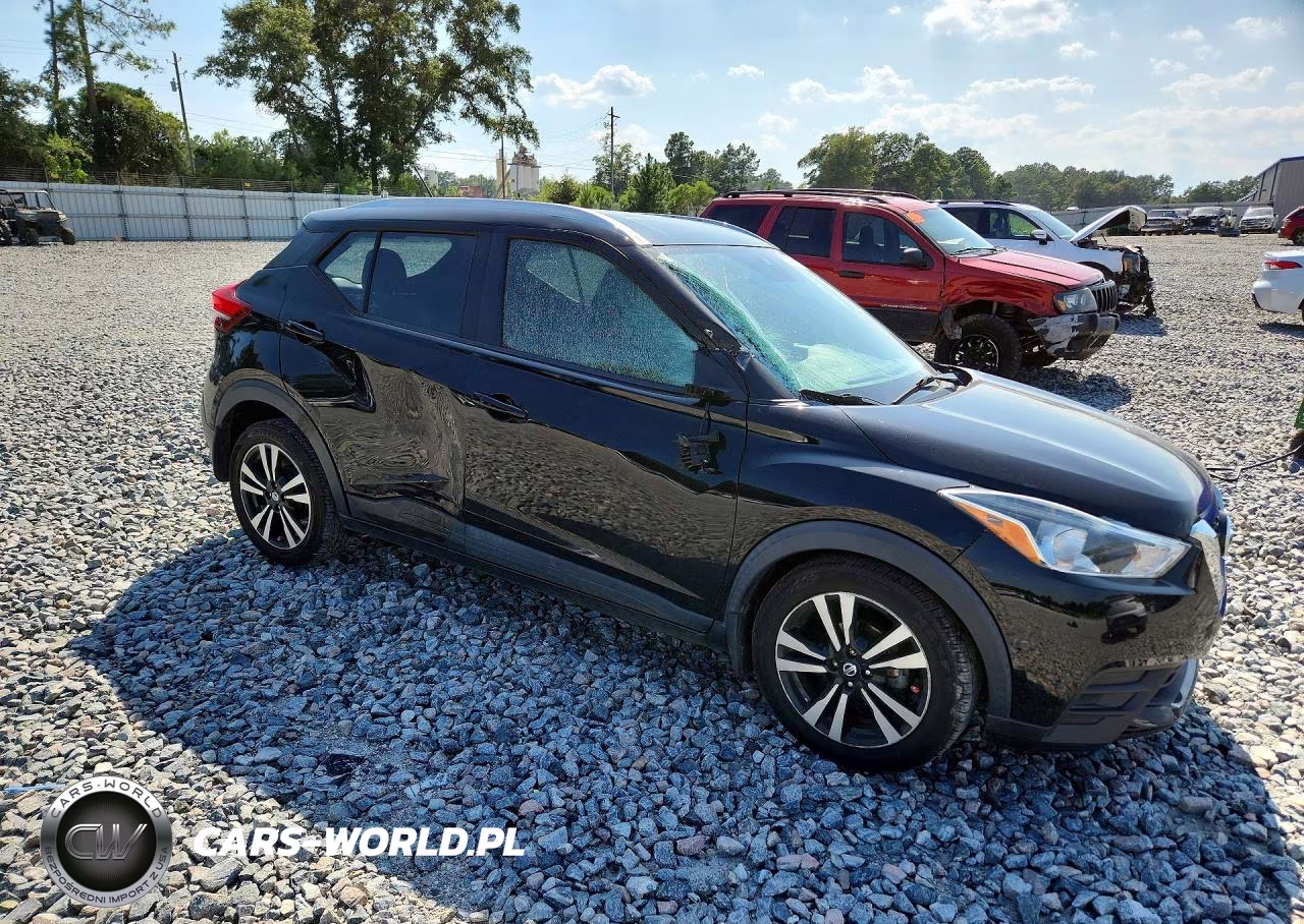 2020 Nissan Kicks Sv VIN:3N1CP5CV2LL525147 - 4