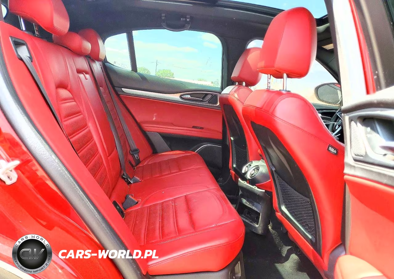 2019 Alfa Romeo Stelvio Ti VIN:ZASPAKBN9K7C30539 - 11