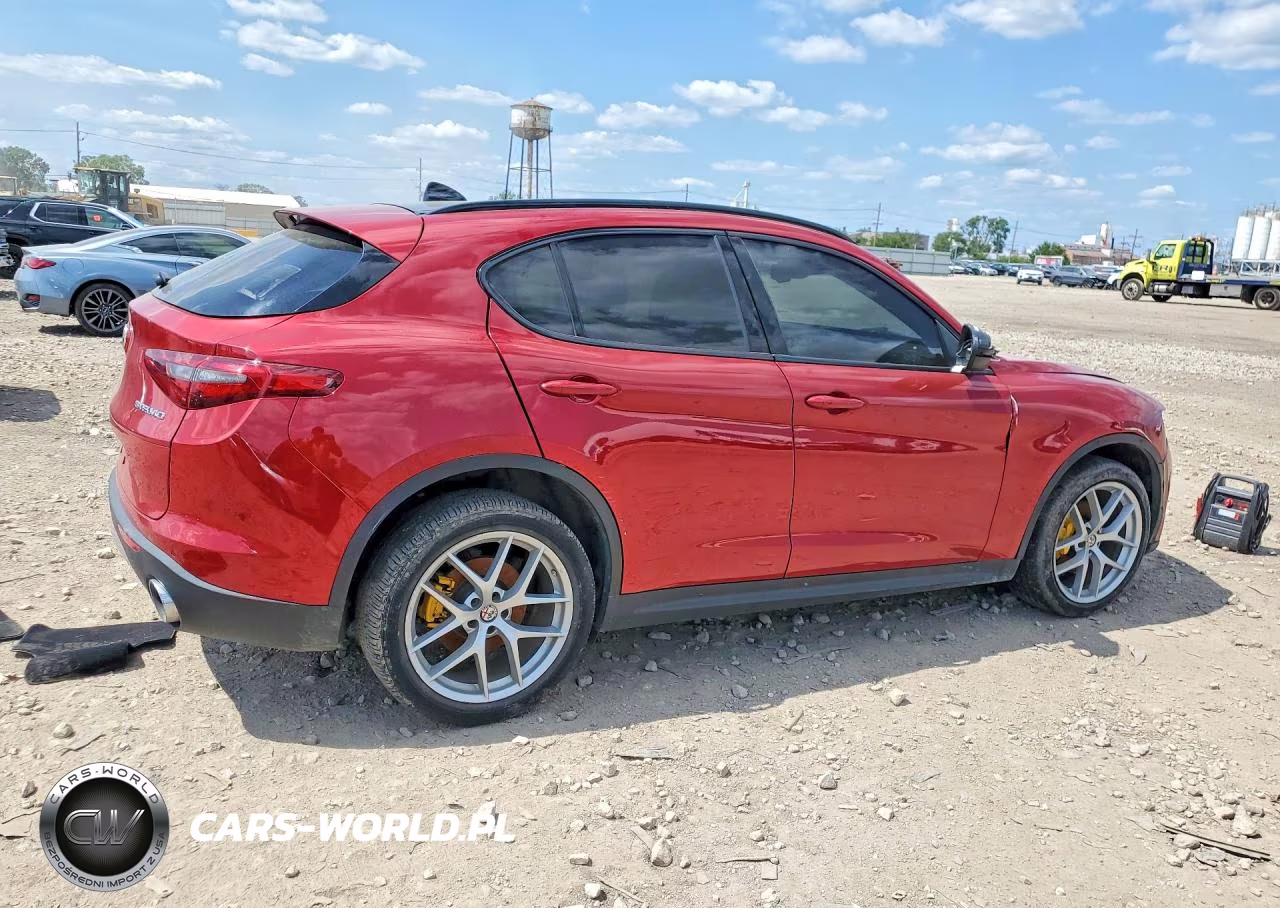 2019 Alfa Romeo Stelvio Ti VIN:ZASPAKBN9K7C30539 - 3