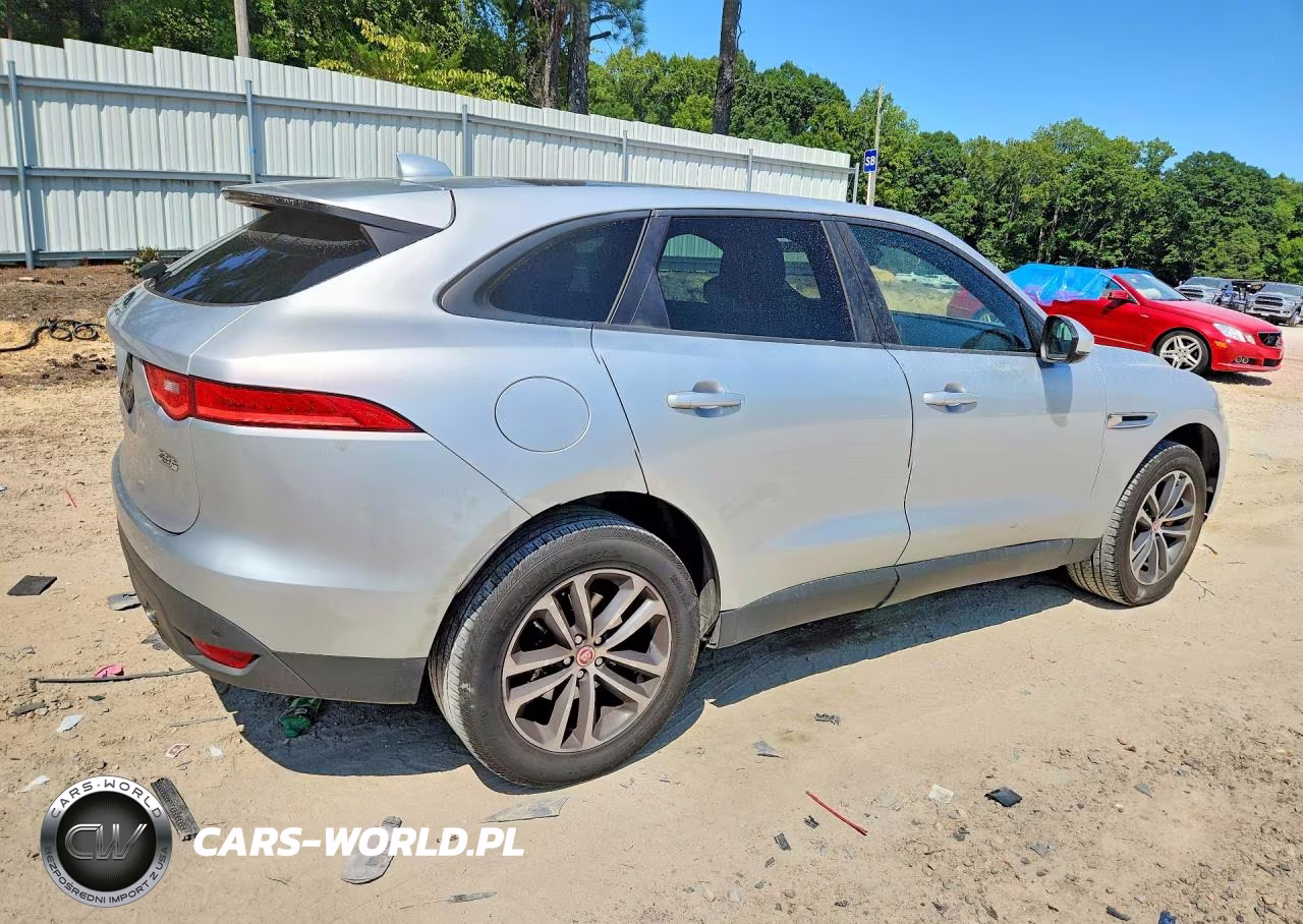2018 Jaguar F-Pace Premium VIN:SADCJ2FX0JA244418 - 3