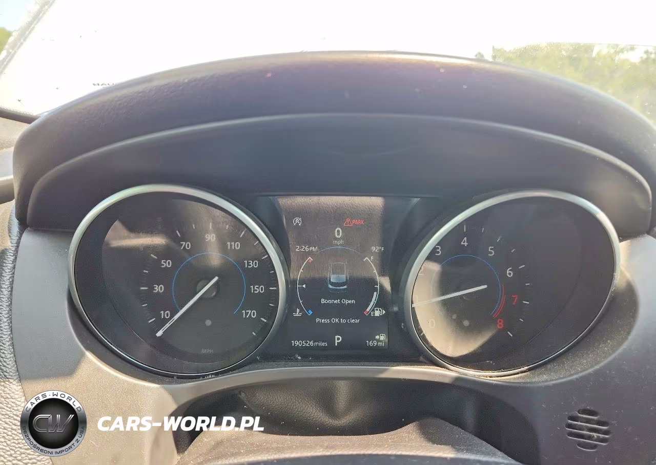 2018 Jaguar F-Pace Premium VIN:SADCJ2FX0JA244418 - 9
