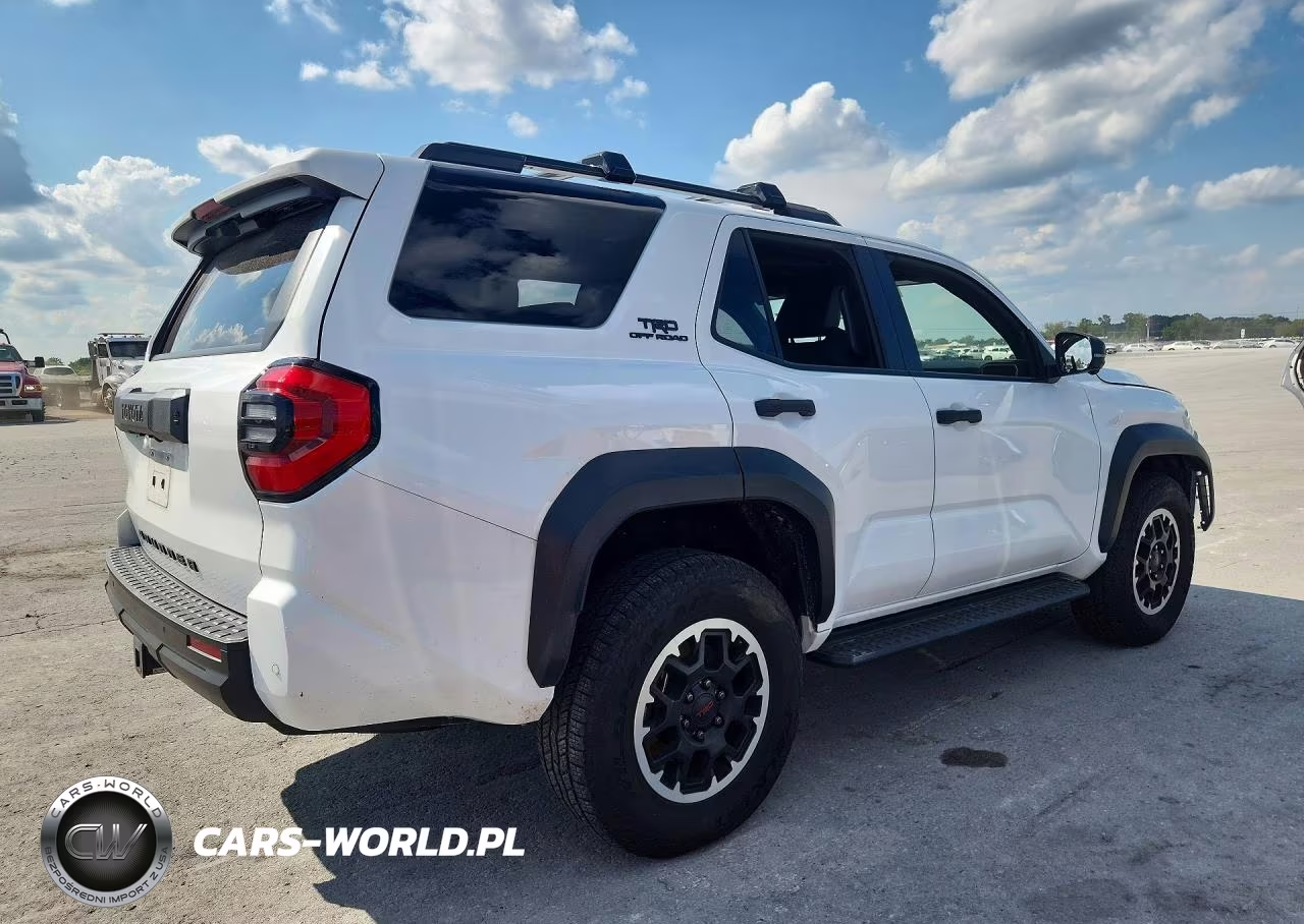 2025 Toyota 4Runner Trd Off-Road Premium VIN:JTEVA5BR3S5000426 - 3