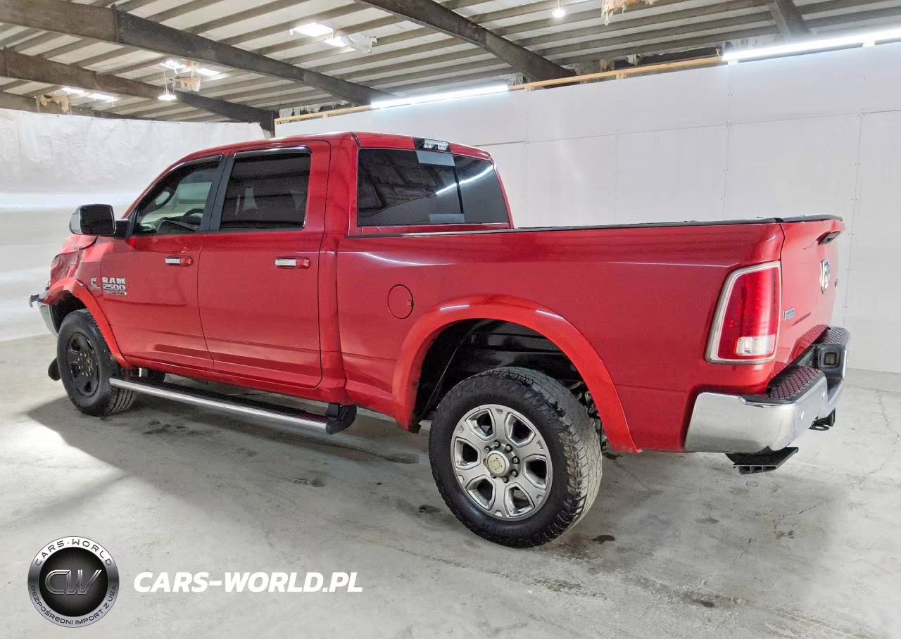 2018 Ram 2500 Laramie VIN:3C6UR5FL6JG121707 - 2