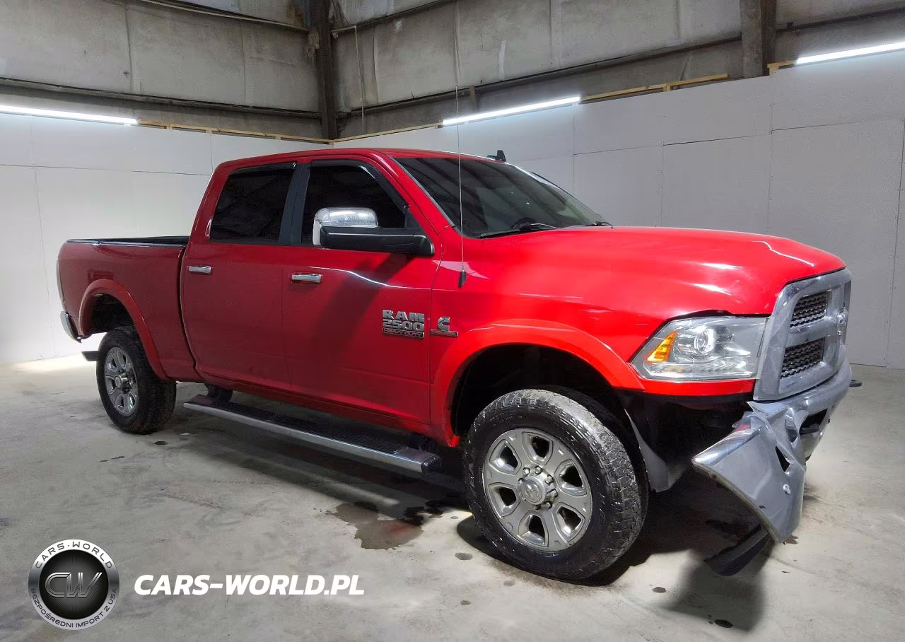 2018 Ram 2500 Laramie VIN:3C6UR5FL6JG121707 - 4