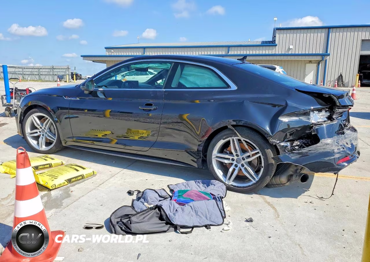 2018 Audi A5 Prestige S-Line VIN:WAUUNAF56JA040491 - 2