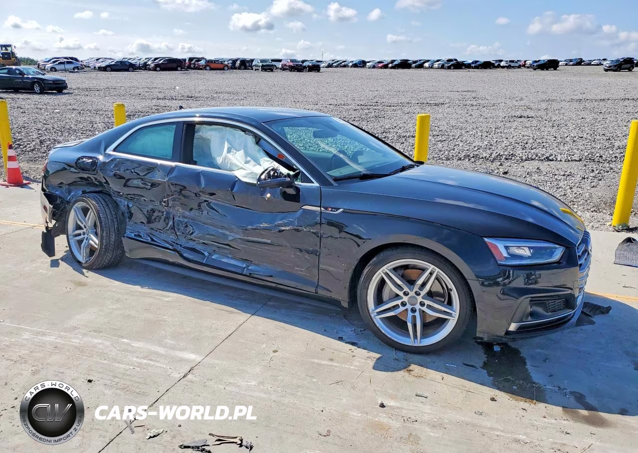 2018 Audi A5 Prestige S-Line VIN:WAUUNAF56JA040491 - 4