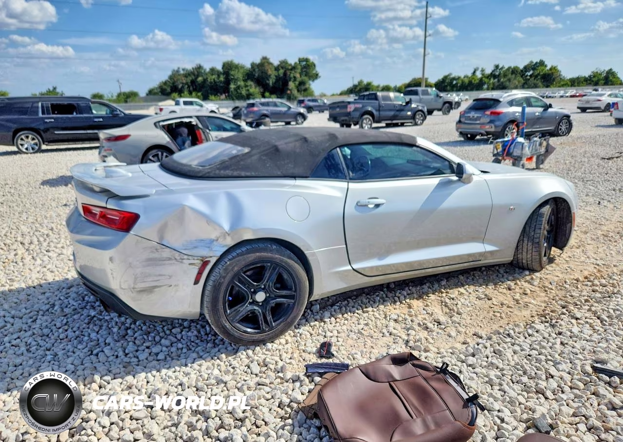 2017 Chevrolet Camaro Lt VIN:1G1FB3DX3H0212084 - 3