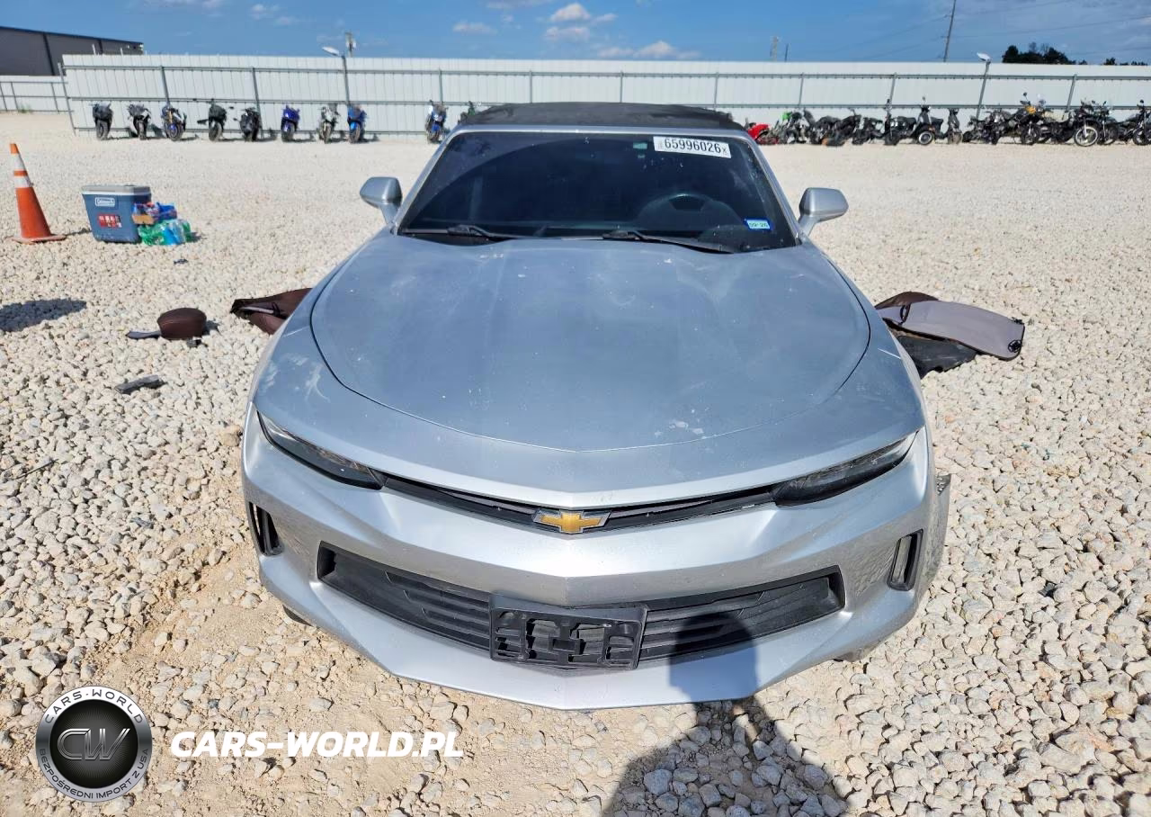 2017 Chevrolet Camaro Lt VIN:1G1FB3DX3H0212084 - 5