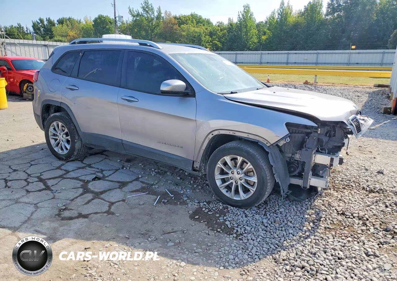 2020 Jeep Cherokee Latitude VIN:1C4PJLCBXLD645441 - 4