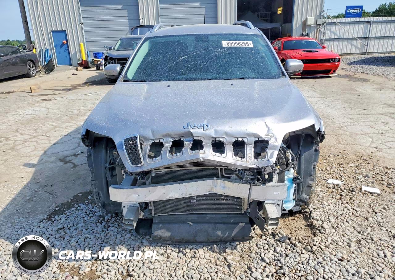 2020 Jeep Cherokee Latitude VIN:1C4PJLCBXLD645441 - 5