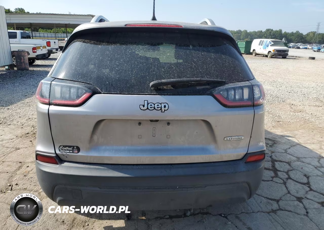 2020 Jeep Cherokee Latitude VIN:1C4PJLCBXLD645441 - 6