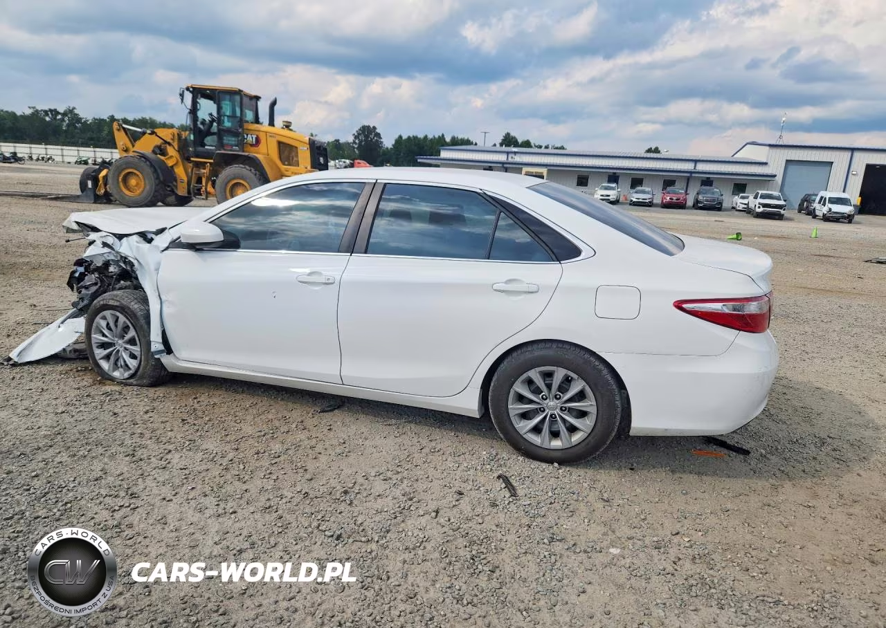 2016 Toyota Camry Le VIN:4T4BF1FK7GR569650 - 2