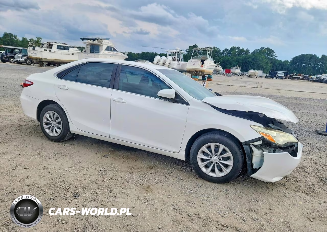 2016 Toyota Camry Le VIN:4T4BF1FK7GR569650 - 4