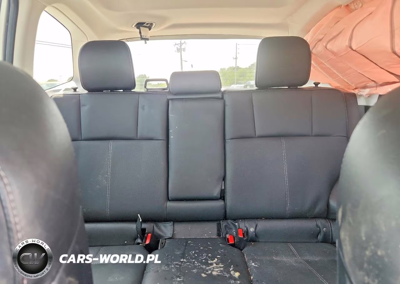 2018 Subaru Forester 2.5I Touring VIN:JF2SJAWC3JH469892 - 10