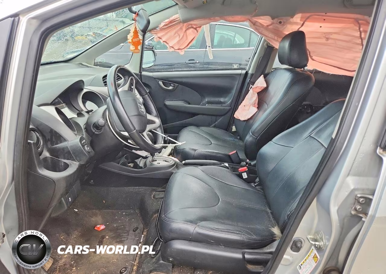 2011 Honda Fit Sport VIN:JHMGE8H56BC013950 - 7