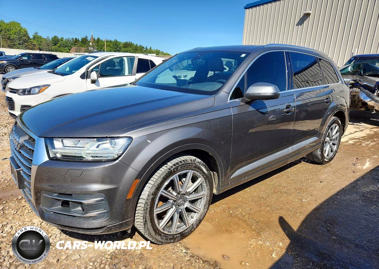 2018 Audi Q7 Prestige VIN:WA1VAAF77JD045440 - 1