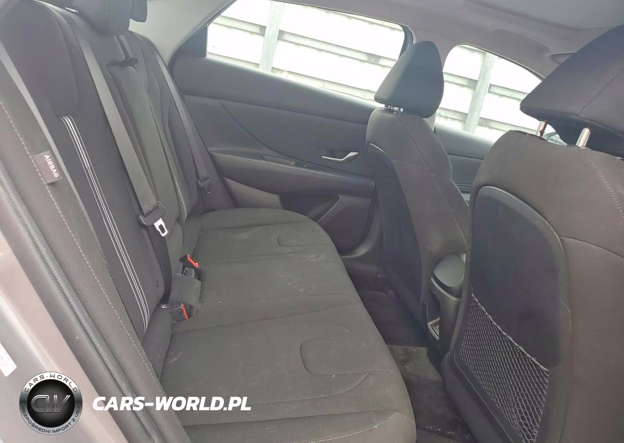 2024 Hyundai Elantra Sel VIN:KMHLS4DGXRU690153 - 10