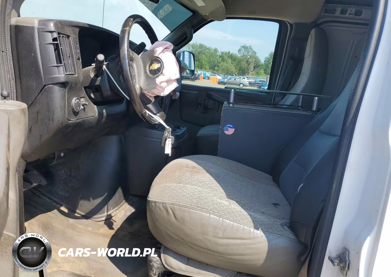 2017 Chevrolet Express G2500 Van VIN:1GCWGBFF8H1113763 - 7