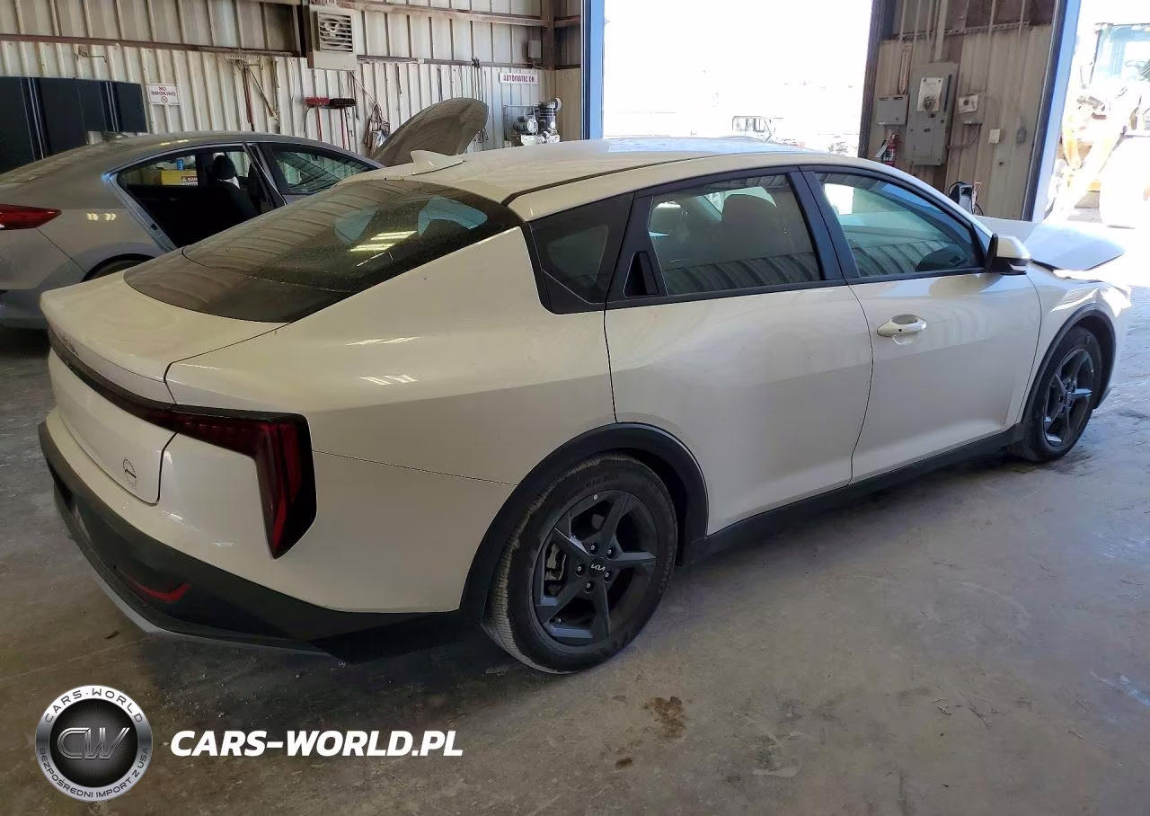 2025 Kia K4 Lxs VIN:3KPFT4DEXSE084076 - 3