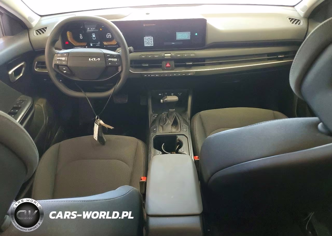 2025 Kia K4 Lxs VIN:3KPFT4DEXSE084076 - 8