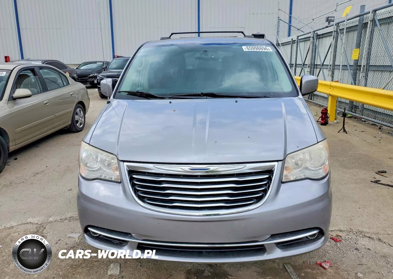 2014 Chrysler Town & Country Touring VIN:2C4RC1BGXER409845 - 5